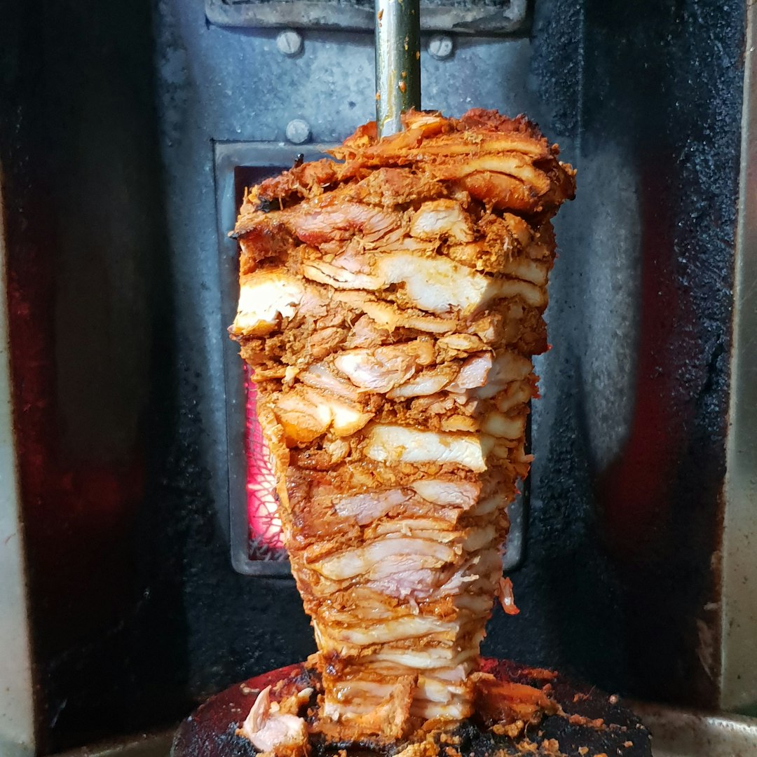 How many calories are in shawarma? A gram-by-gram breakdown