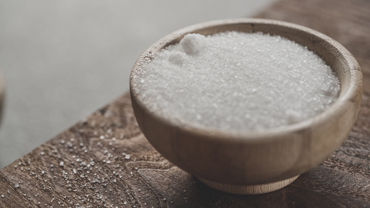 Sugar vs stevia vs erythritol — what to choose in a calorie deficit